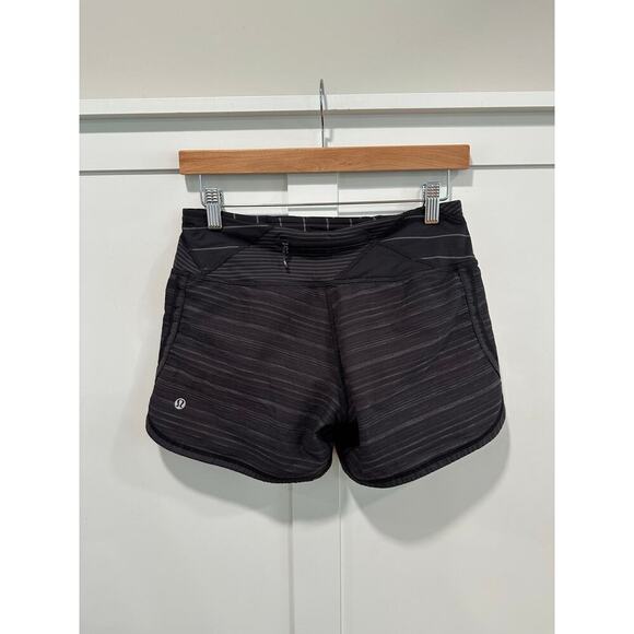 Lululemon Lined Athletic Shorts Size 4 - Picture 2 of 4